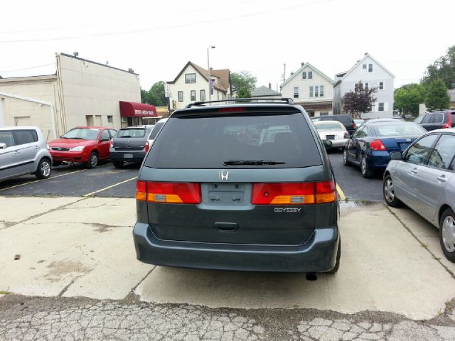 Honda Odyssey 2003 photo 2