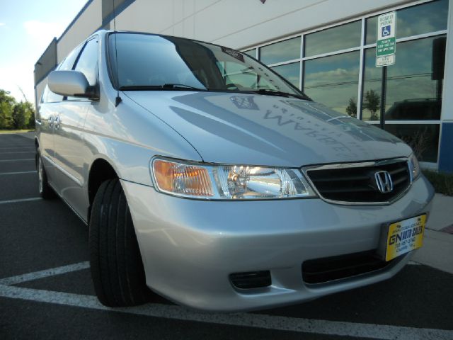 Honda Odyssey 2003 photo 1