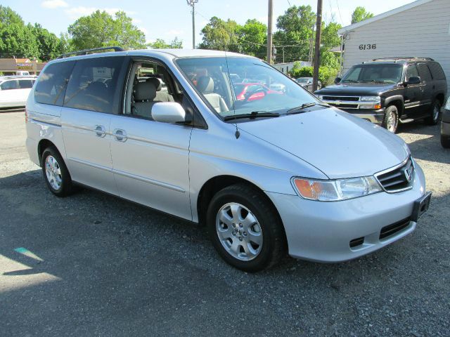 Honda Odyssey 2003 photo 1