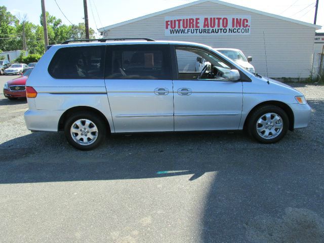 Honda Odyssey 2003 photo 2