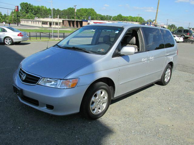 Honda Odyssey 2003 photo 3