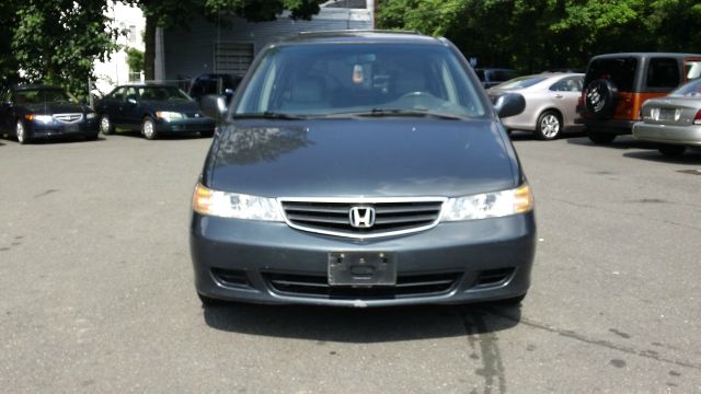 Honda Odyssey 2003 photo 1