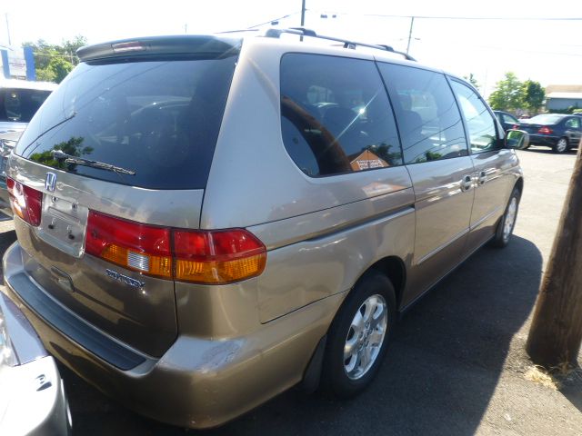 Honda Odyssey 2003 photo 3