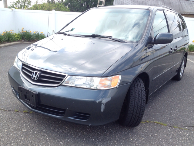 Honda Odyssey 2003 photo 2