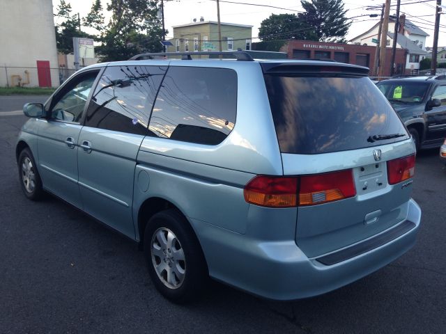 Honda Odyssey 2003 photo 1