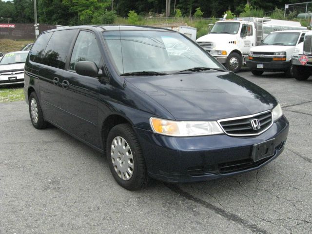 Honda Odyssey 2003 photo 1