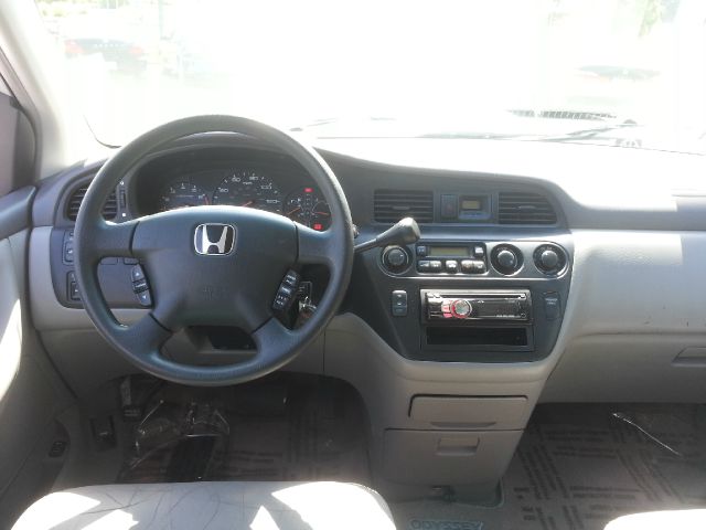 Honda Odyssey 2003 photo 10