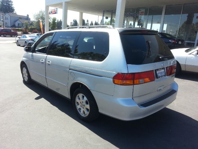 Honda Odyssey 2003 photo 18