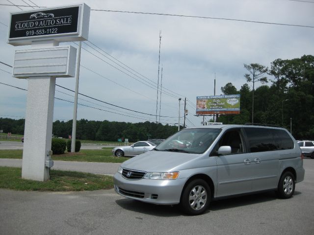 Honda Odyssey 2003 photo 1