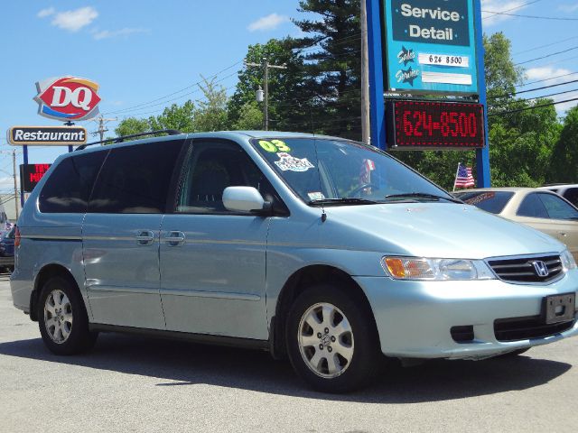 Honda Odyssey 2003 photo 3