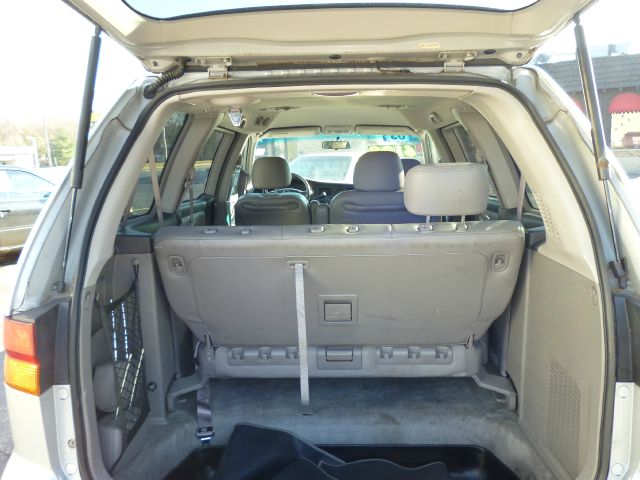 Honda Odyssey 2003 photo 2