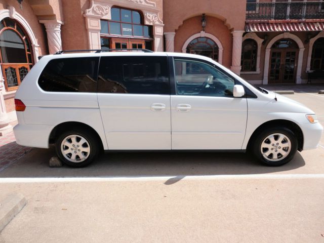 Honda Odyssey 2003 photo 9