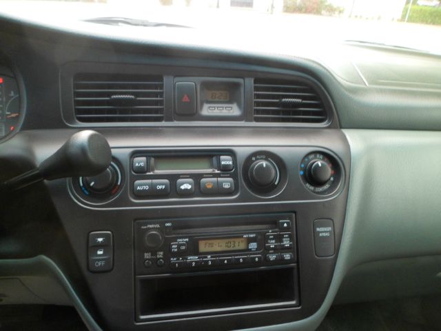 Honda Odyssey 2003 photo 6