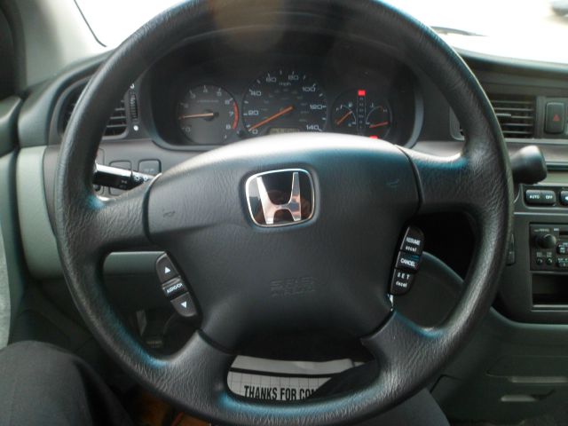 Honda Odyssey 2003 photo 7