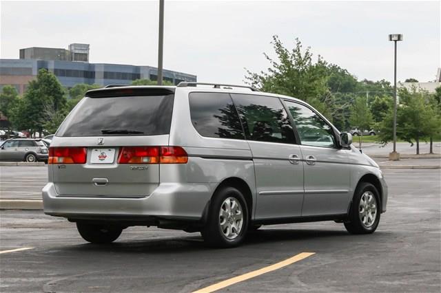 Honda Odyssey 2003 photo 10