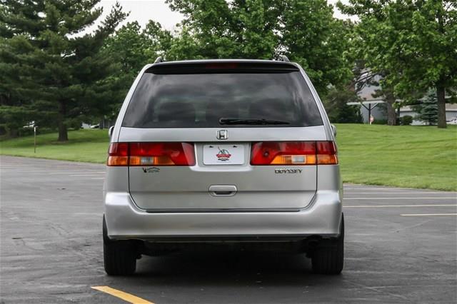 Honda Odyssey 2003 photo 9