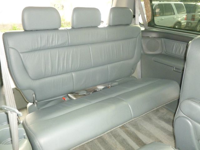 Honda Odyssey 2003 photo 1