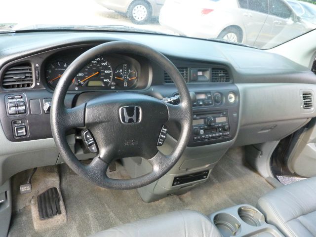 Honda Odyssey 2003 photo 25