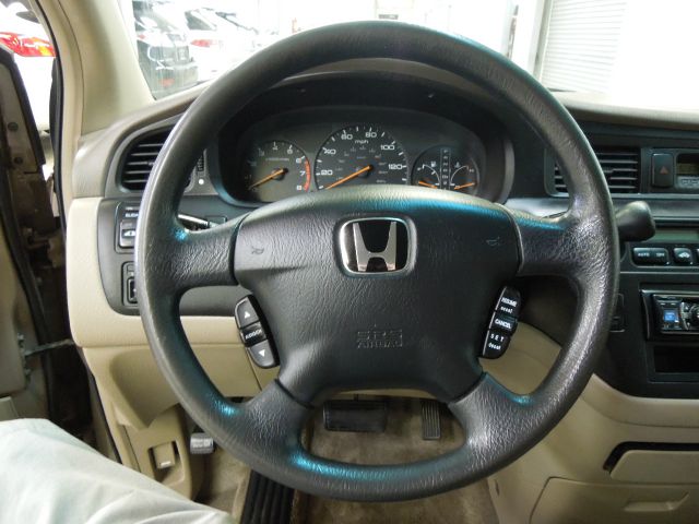 Honda Odyssey 2003 photo 12