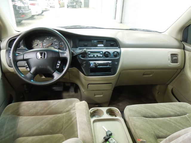 Honda Odyssey 2003 photo 13