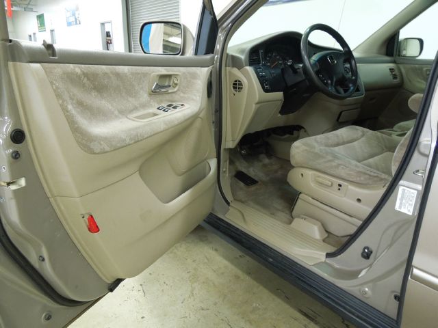 Honda Odyssey 2003 photo 22