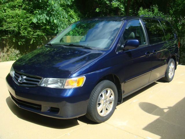 Honda Odyssey 2004 photo 3