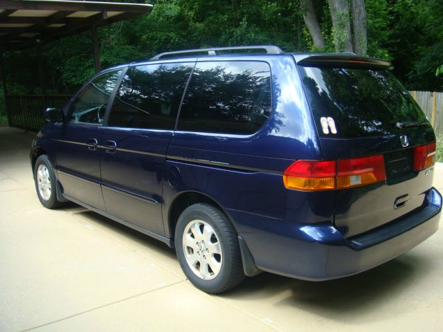 Honda Odyssey 2004 photo 4