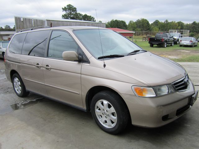 Honda Odyssey 2004 photo 4