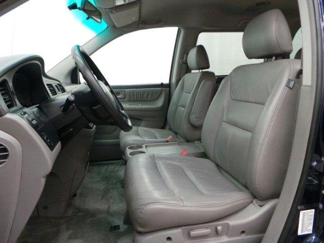 Honda Odyssey 2004 photo 5