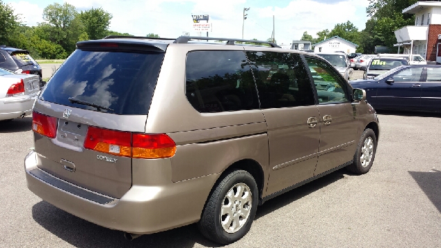 Honda Odyssey 2004 photo 1