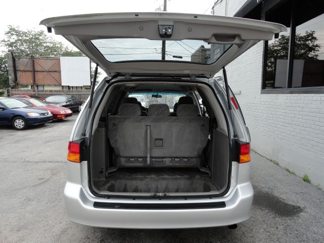 Honda Odyssey 2004 photo 5