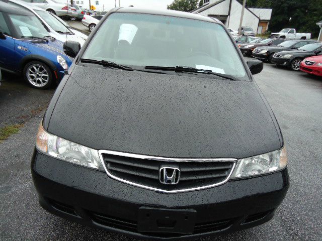 Honda Odyssey 2004 photo 1