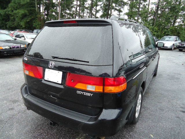 Honda Odyssey 2004 photo 3