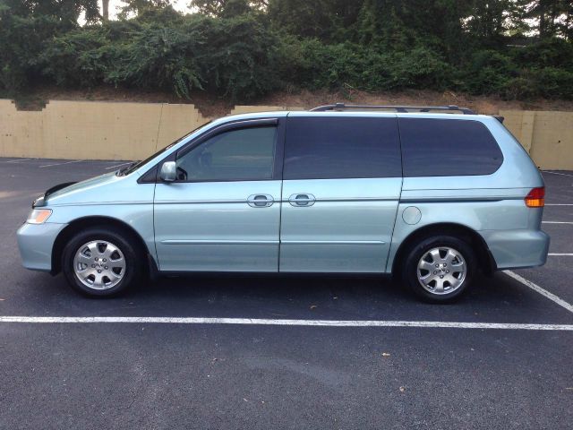 Honda Odyssey 2004 photo 1