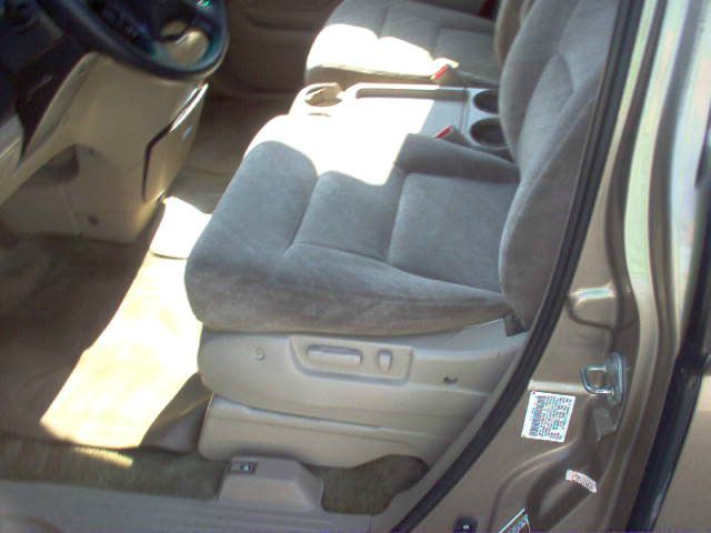 Honda Odyssey 2004 photo 4