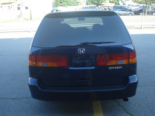 Honda Odyssey 2004 photo 4