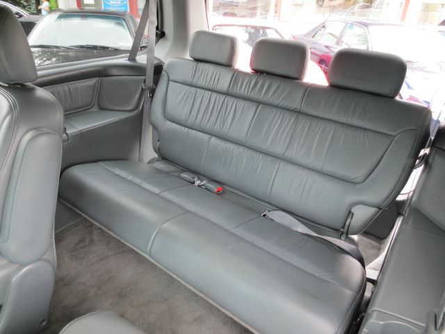 Honda Odyssey 2004 photo 19