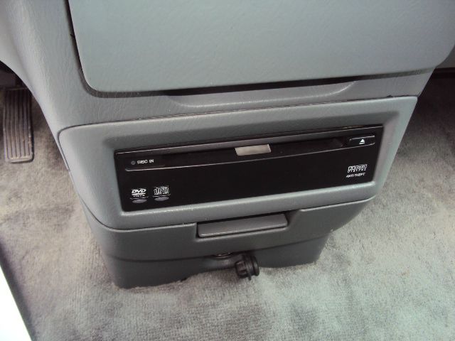 Honda Odyssey 2004 photo 3