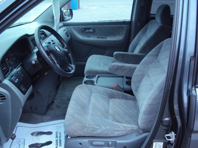 Honda Odyssey 2004 photo 8