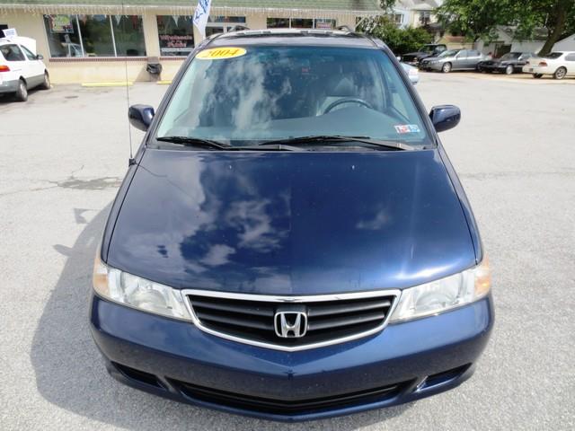 Honda Odyssey 2004 photo 3