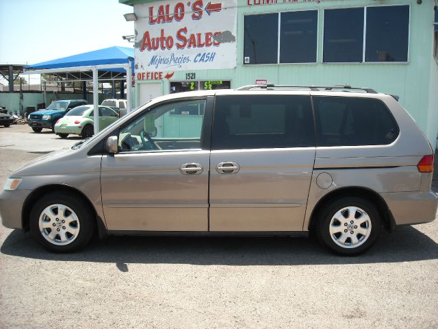 Honda Odyssey 2004 photo 1