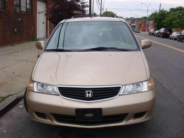 Honda Odyssey 2500hd LS 4X4 MiniVan