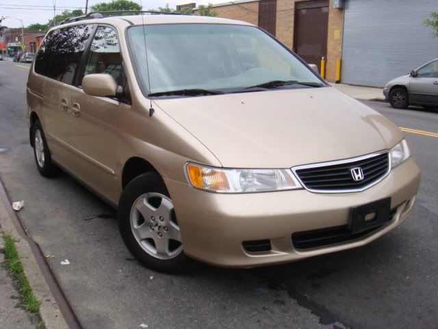 Honda Odyssey 2004 photo 4