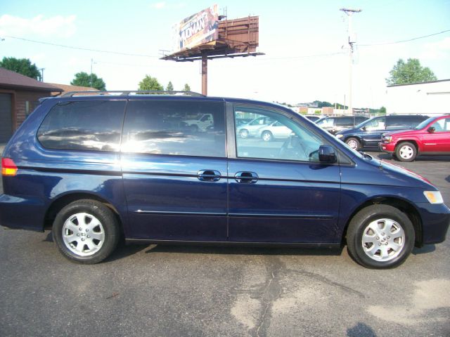 Honda Odyssey 2004 photo 1