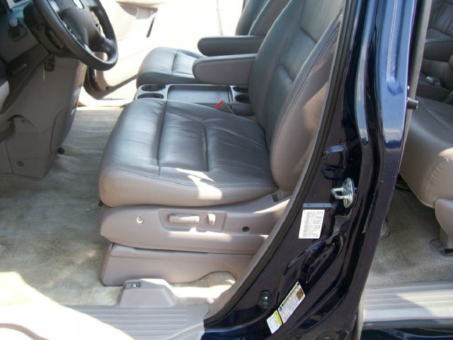 Honda Odyssey 2004 photo 4