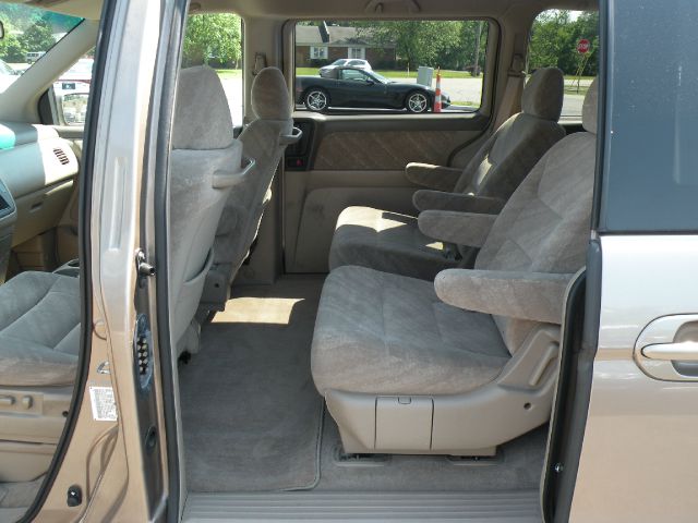 Honda Odyssey 2004 photo 21