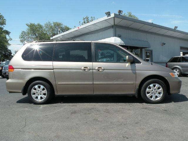 Honda Odyssey 2004 photo 9