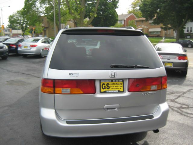 Honda Odyssey 2004 photo 4