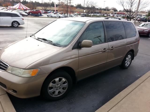 Honda Odyssey 2004 photo 1