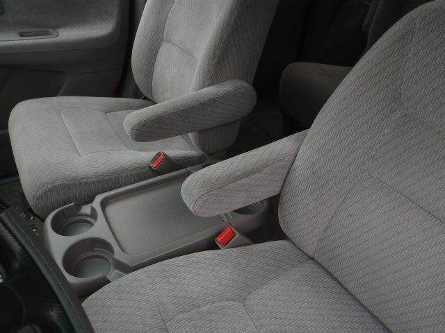 Honda Odyssey 2004 photo 18